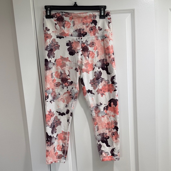 Pants - Women's Floral Print Leggings